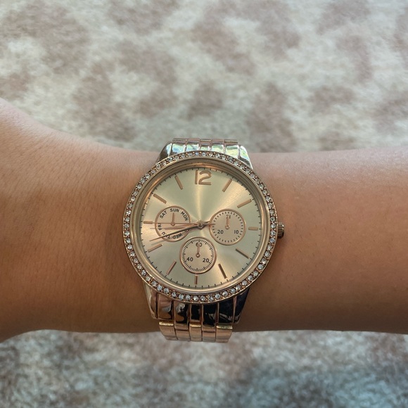 Rose‎ Gold Rhinestone-Encrusted Chic Watch - Picture 3 of 8